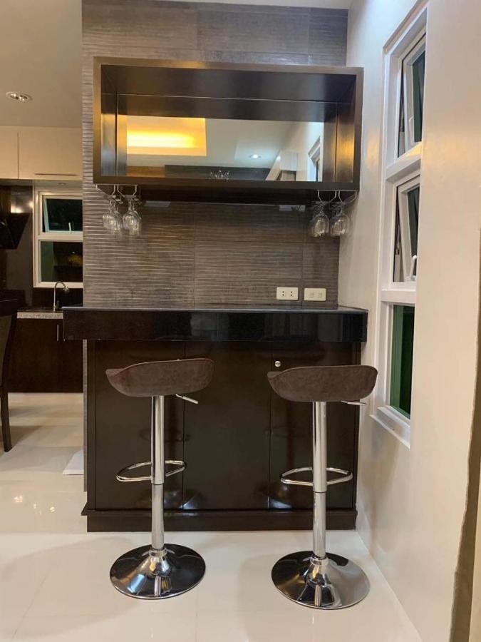 J Spazio Apartelle And Cafe Baranghauon المظهر الخارجي الصورة