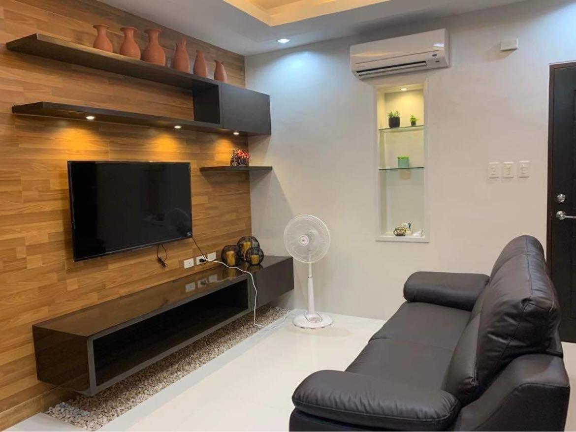 J Spazio Apartelle And Cafe Baranghauon المظهر الخارجي الصورة